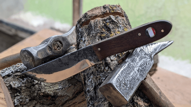 Couteau fixe en Noyer