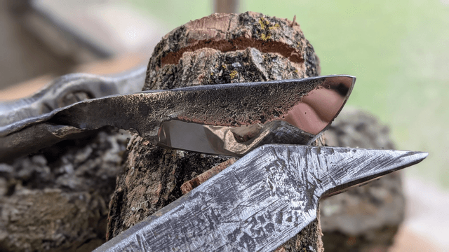 Couteau brut de forge