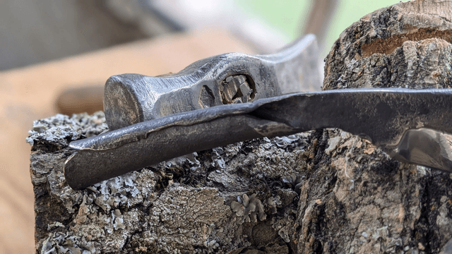 Couteau brut de forge