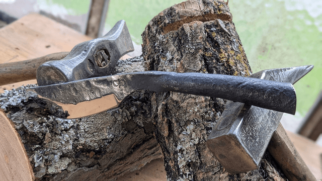 Couteau brut de forge